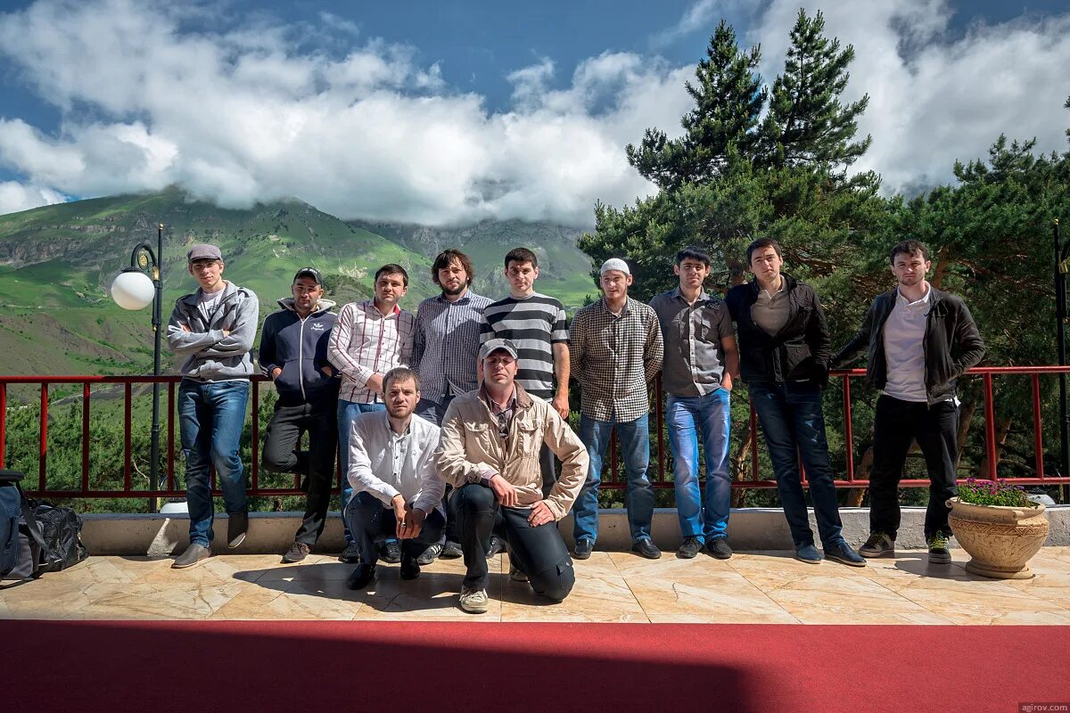 День победы ингушетия. Республика ингушетия село яндаре. Таргимская котловина ингушетия. Гора цей-лоам ингушетия. Яндаре ингушетия.