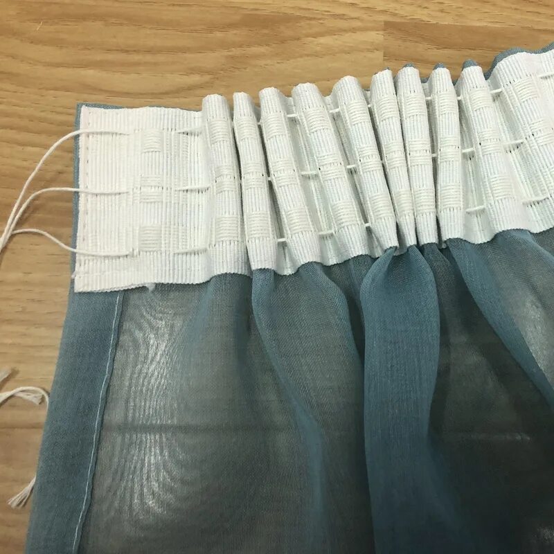 Как пришить шторную ленту. Pull pleated tape для штор. лента для штор. плиссированная лента для штор. пришить ленту к шторе.