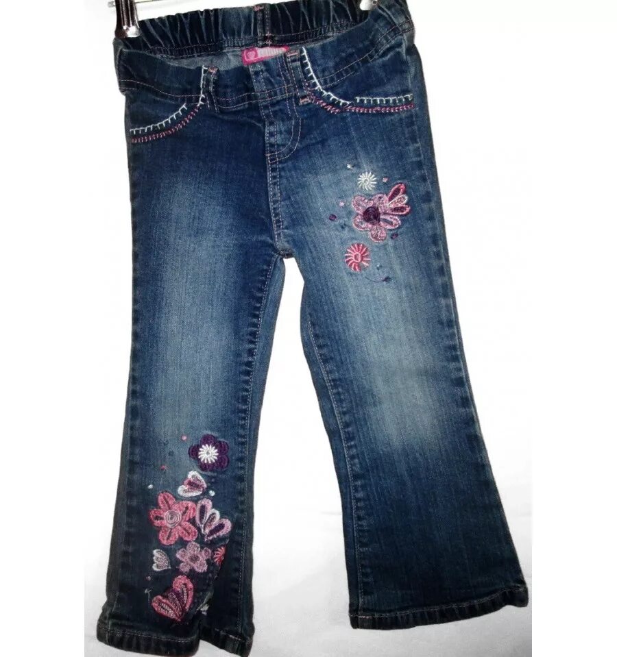 джинсы детские цветные. детские джинсы для мальчиков размер. джинсы укороченные для девочек. детские джинсы на ребенке. джинсы для детей интернет.