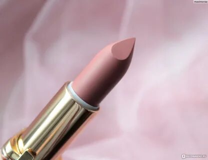 Нюдовая губная помада color riche