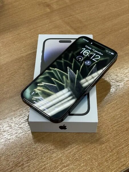 Iphone 14 pro воронеж. Айфон 14. айфон 20. айфон 14 в руке. iphone 14 plus в руке.