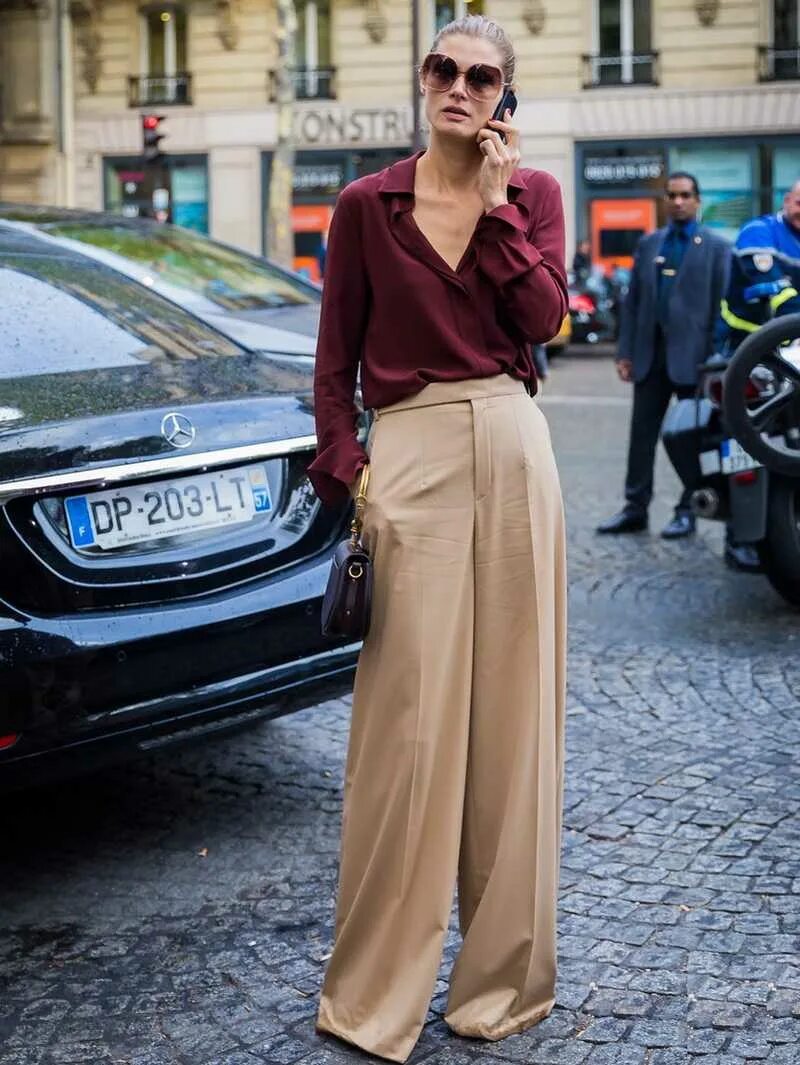 Что одеть с брюками палаццо. Брюки палаццо street style. брюки палаццо street style 2025. брюки палаццо стрит стайл. брюки полаццо сритстаил.