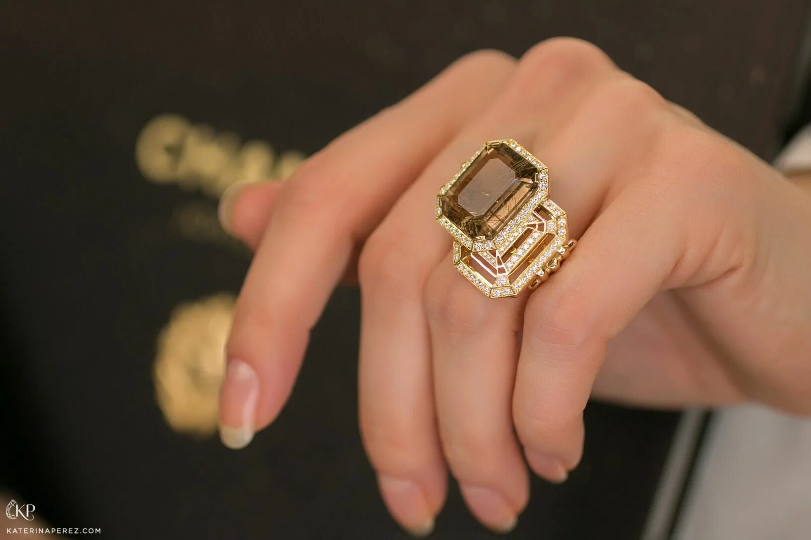 Coco Crush Lingge Ring Female Overlay Star Same Style Fashion Personality Couple