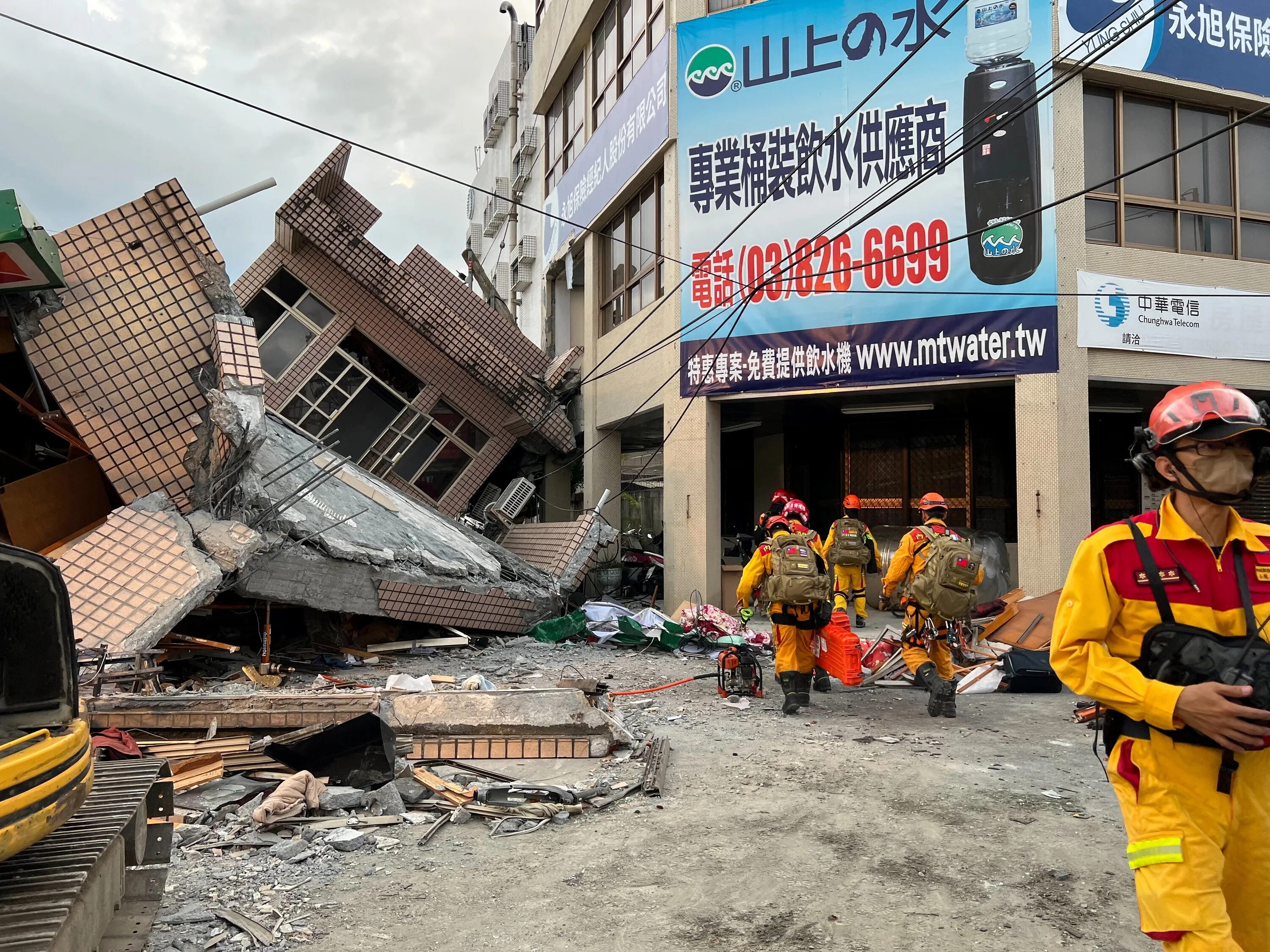 8 землетрясений сегодня. Землетрясение на Тайване 1999. Тайвань zilzila. Землетрясение в Тайване 2022.