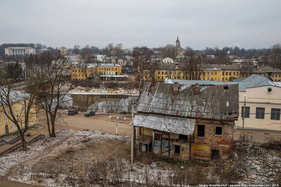 Типичное гор. Торжок самый трешовый город. Развалины Торжка. Торжок разруха. Торжок руины.