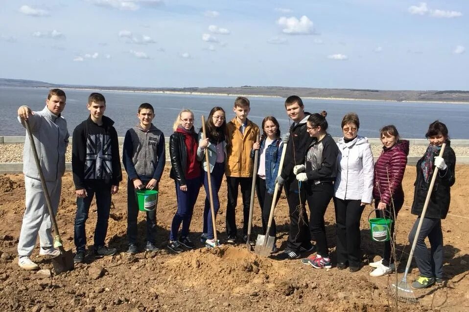 Николаевск Волгоградская область. Парк Николаевск Волгоградская область. Николаевск Волгоградская область фото. Николаевск Волгоградская область люди.