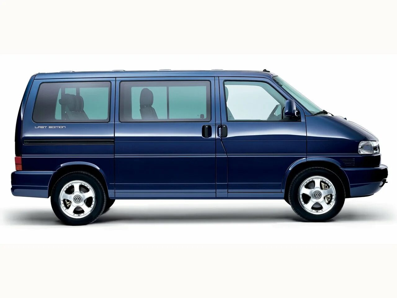 Т4 мультиван. VW t4 Multivan. T4 Volkswagen Мультивен. VW Transporter t4 минивэн. Фольксваген Транспортер т4 Каравелла.