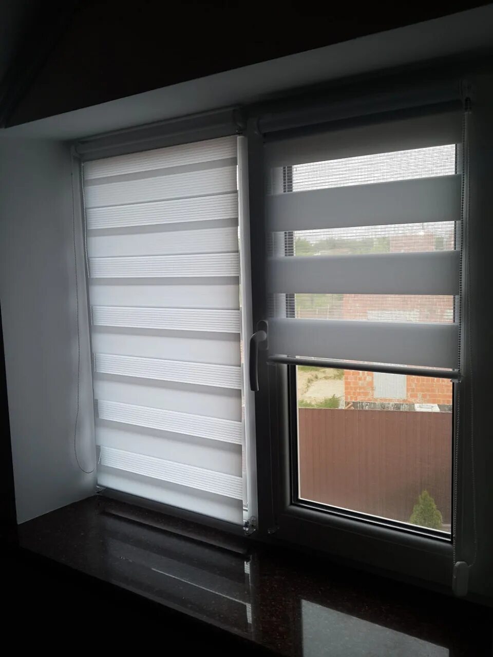рольставни на окна внутренние. роллеты на окна внутренние. роллетные ставни на окна. блэкаут жалюзи на велюкс. роллеты на окна внутренние.