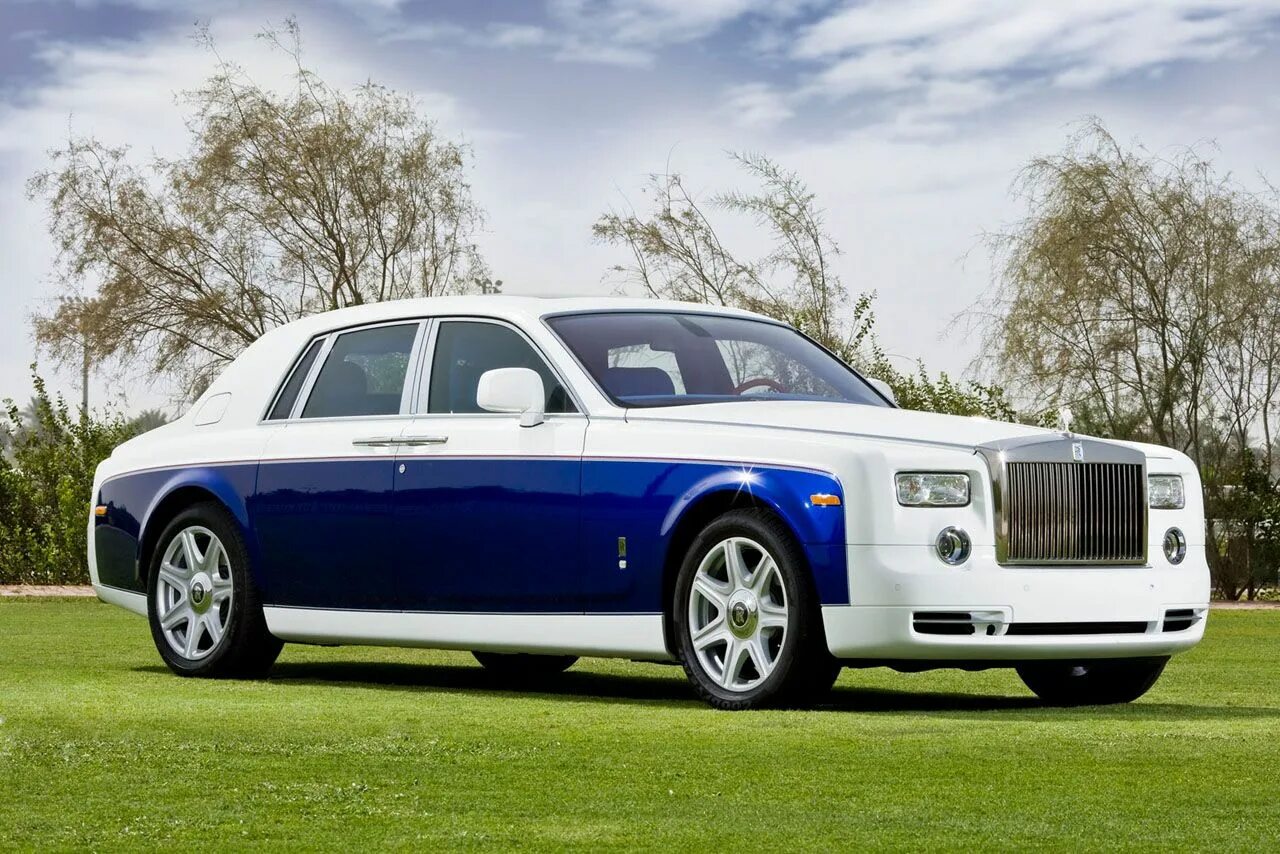 Авто роллс. Роллс Ройс Фантом 2010. Rolls Royce Phantom 2009. Rolls Royce Phantom 7. Rolls-Royce Phantom 102ex.