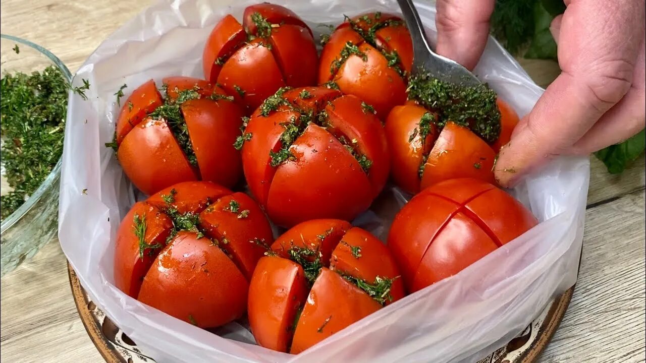 8 tomatoes