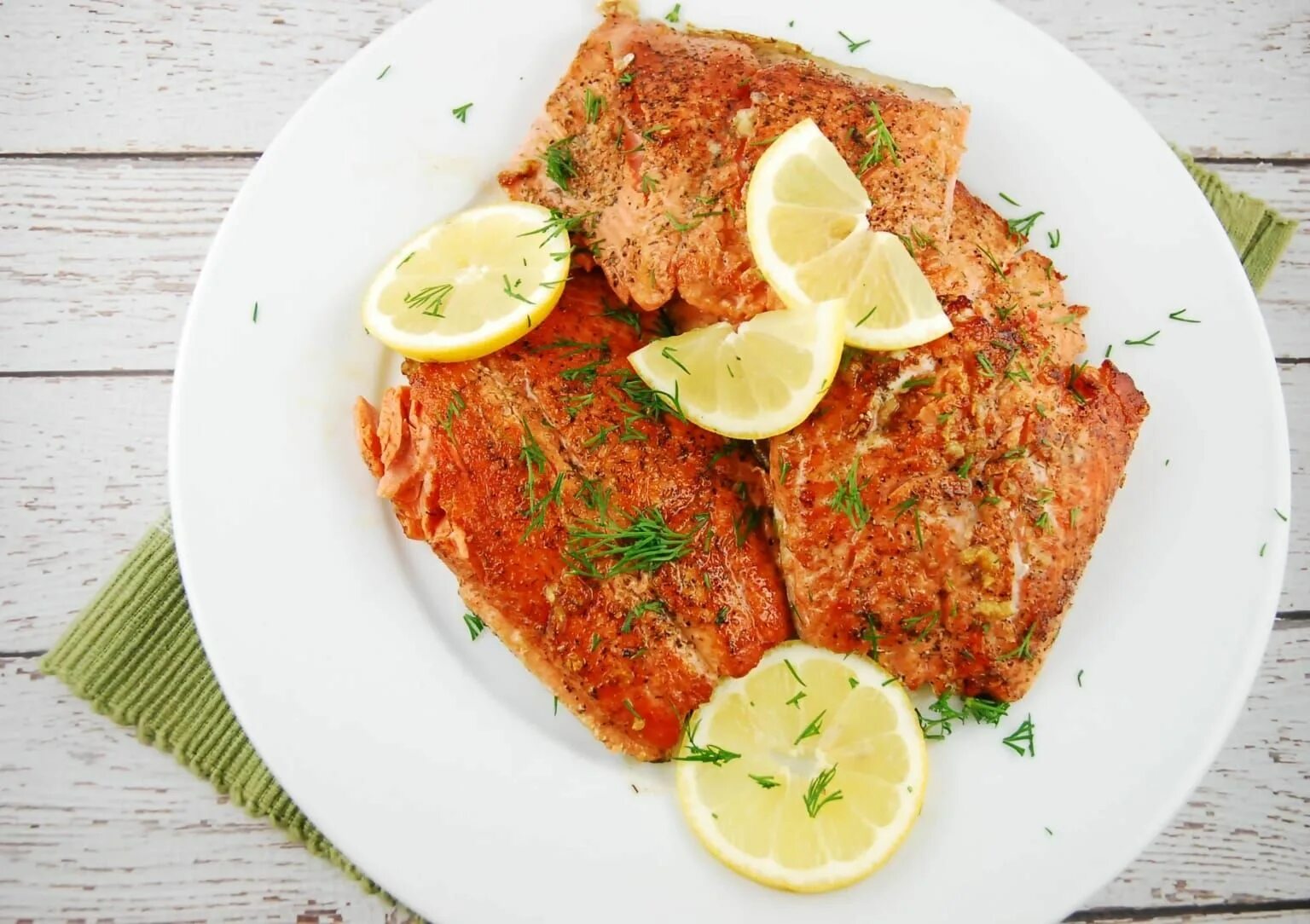 Pan Fried Salmon. Fry Salmon. Salmon Plating Restaurant. Clarkia Gace Salmon Recipe.