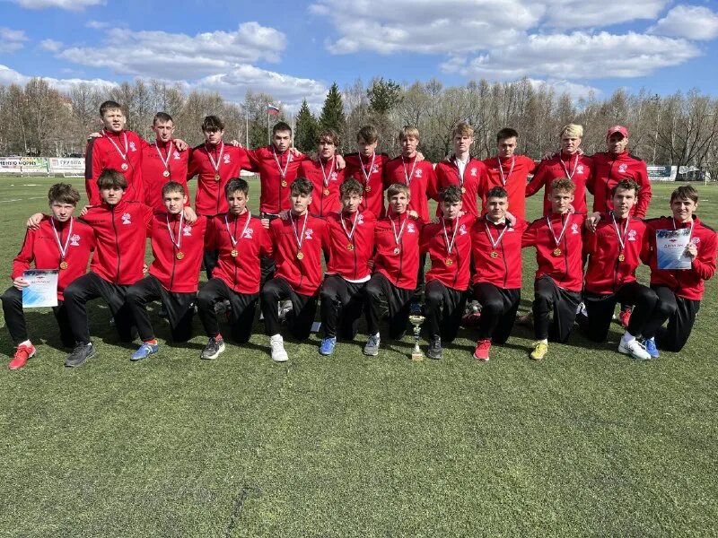 алтай футбол школа алексея смертина. турнир памяти смертина барнаул 2023. фк динамо барнаул. алтай 2006 футбол. школа смертина барнаул.