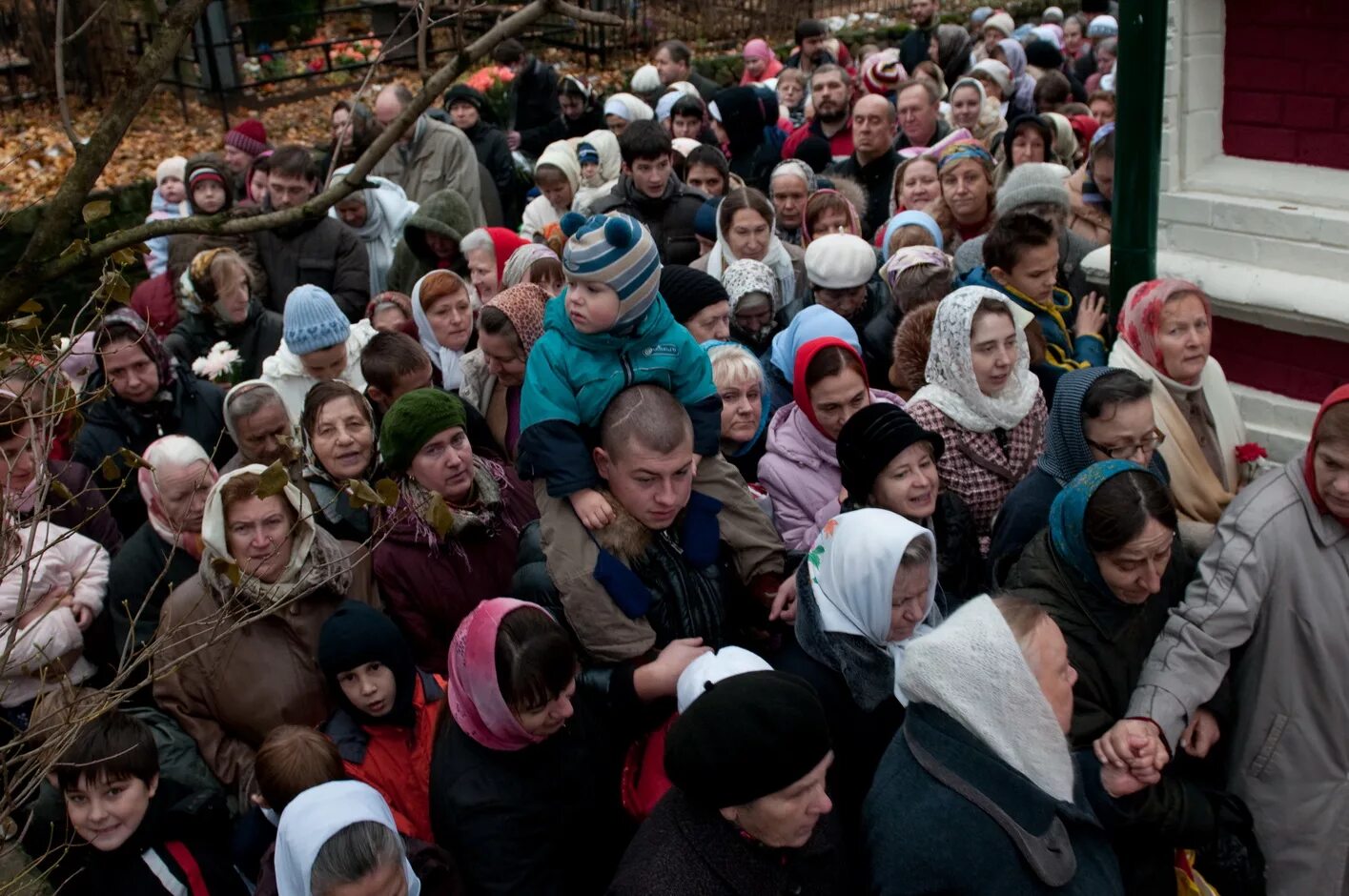 Расписание служб параскева пятница