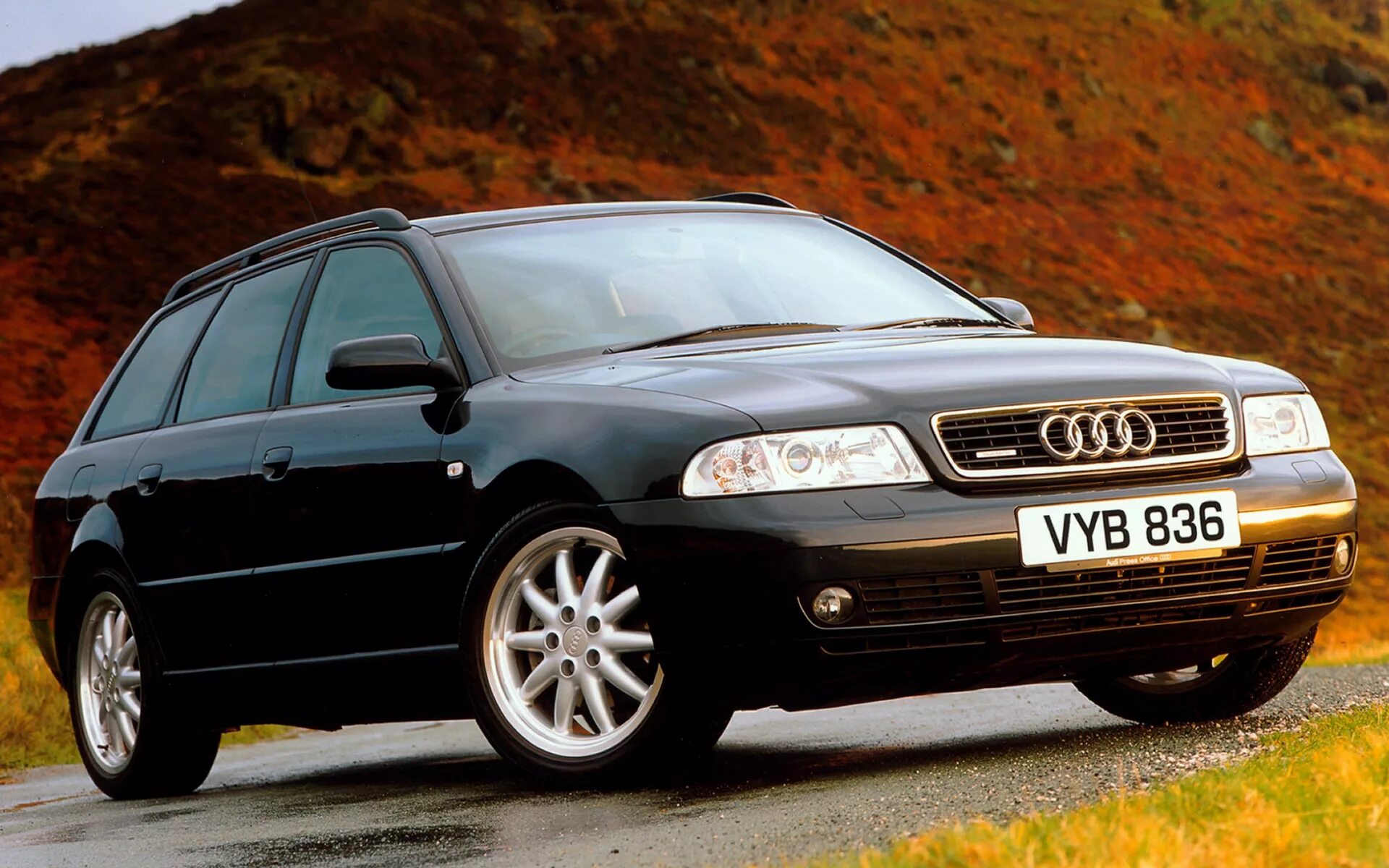 Ауди а4 б5 2000 года. Audi a4 b5 1995. Audi a4 b5 1999. Audi a4 b5 2000. Audi a4 b5 Рестайлинг.