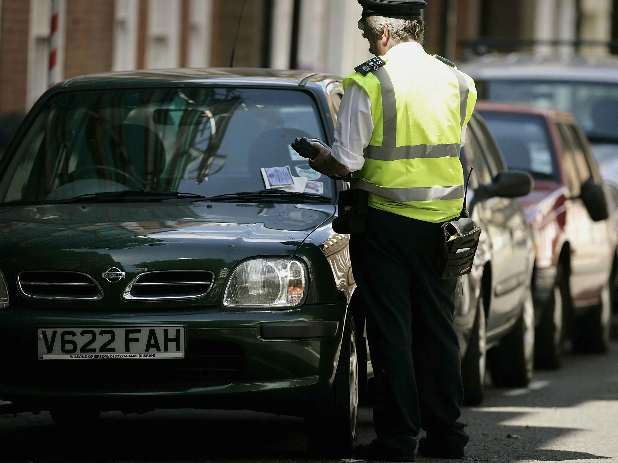 штраф за езду без перевода водительского удостоверения. штраф за отсутствие прав на автомобиль. штраф за нарушение. штраф без перевода. штраф за езду без прав на машине.