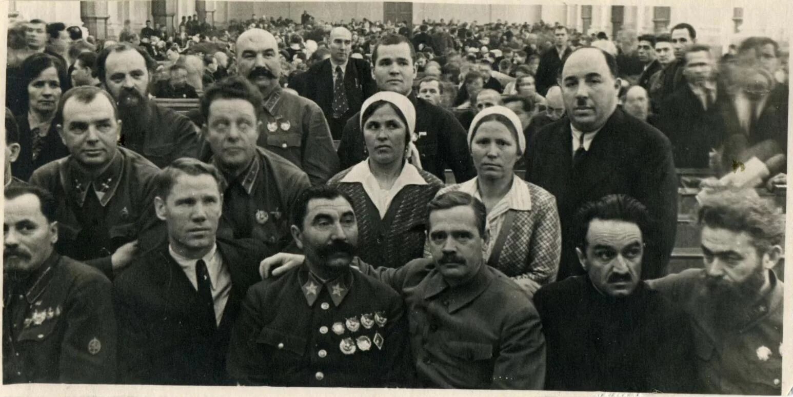 Чрезвычайный съезд советов 1936. Viii всесоюзный съезд советов 1936. viii чрезвычайный съезд советов ссср. съезд цк ркпб 1923. съезд вкп 1927 бадаев.