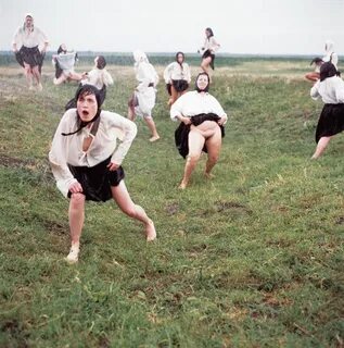 MARINA ABRAMOVIĆ, Balkan Erotic Epic: Women in Rain 2, 2005, stampa cromoge...