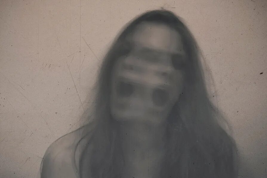 Фильм призраки в коннектикуте 2. Призраки убитых девушек. Случайные снимки призраков. Возвращение в дом ночных призраков фильм 2007 года. Призрак женщины.