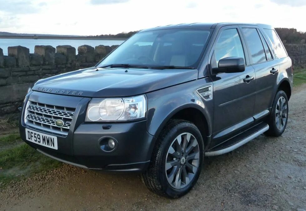 Land rover freelander 2 hse комплектация. Ленд ровер фрилендер 2007. Фрилендер dynamic black решетка. Freelander 2 dynamic. Ленд ровер фрилендер 2010.