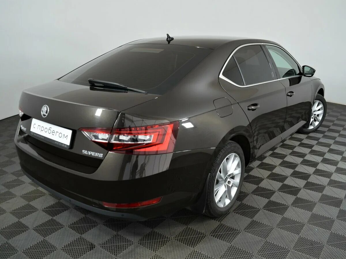 Шкода суперб 3 купить. Skoda Superb коричневая. Superb 1 коричневый. Superb коричневый.