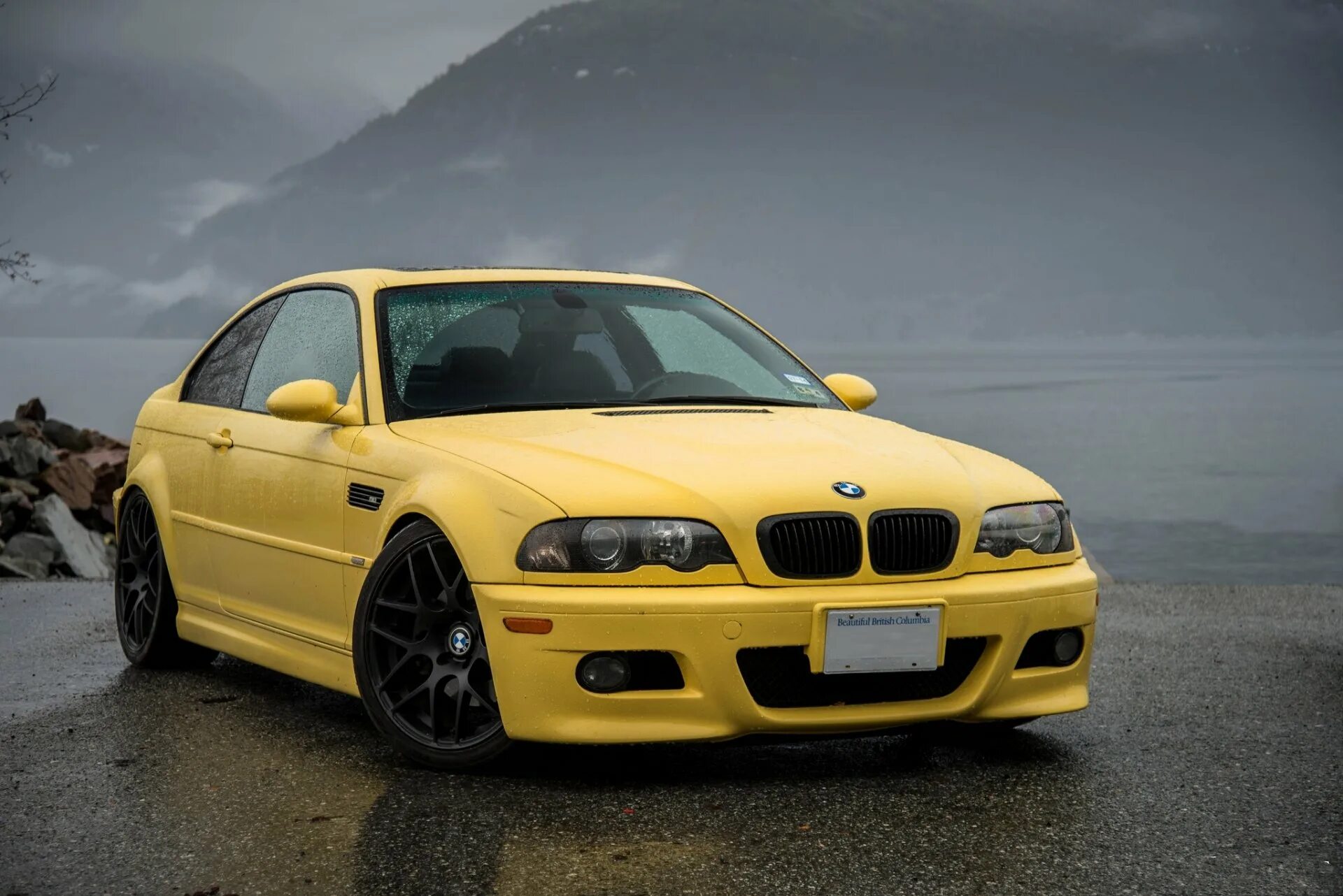 Машина е46. BMW e46 Yellow. BMW м3 e46. BMW m3 e46 Yellow. BMW 3 e46.