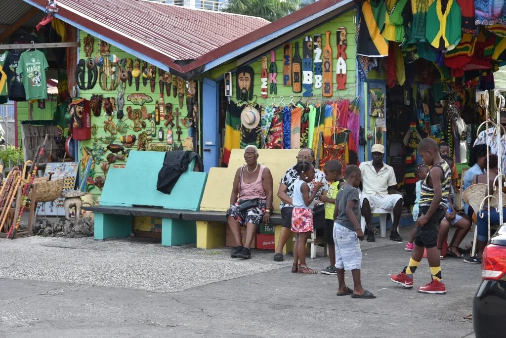 Ямайка стоит посетить страну с позитивным настроем. Город Фалмут Ямайка. Промышленность Ямайки. Остров Монтего.