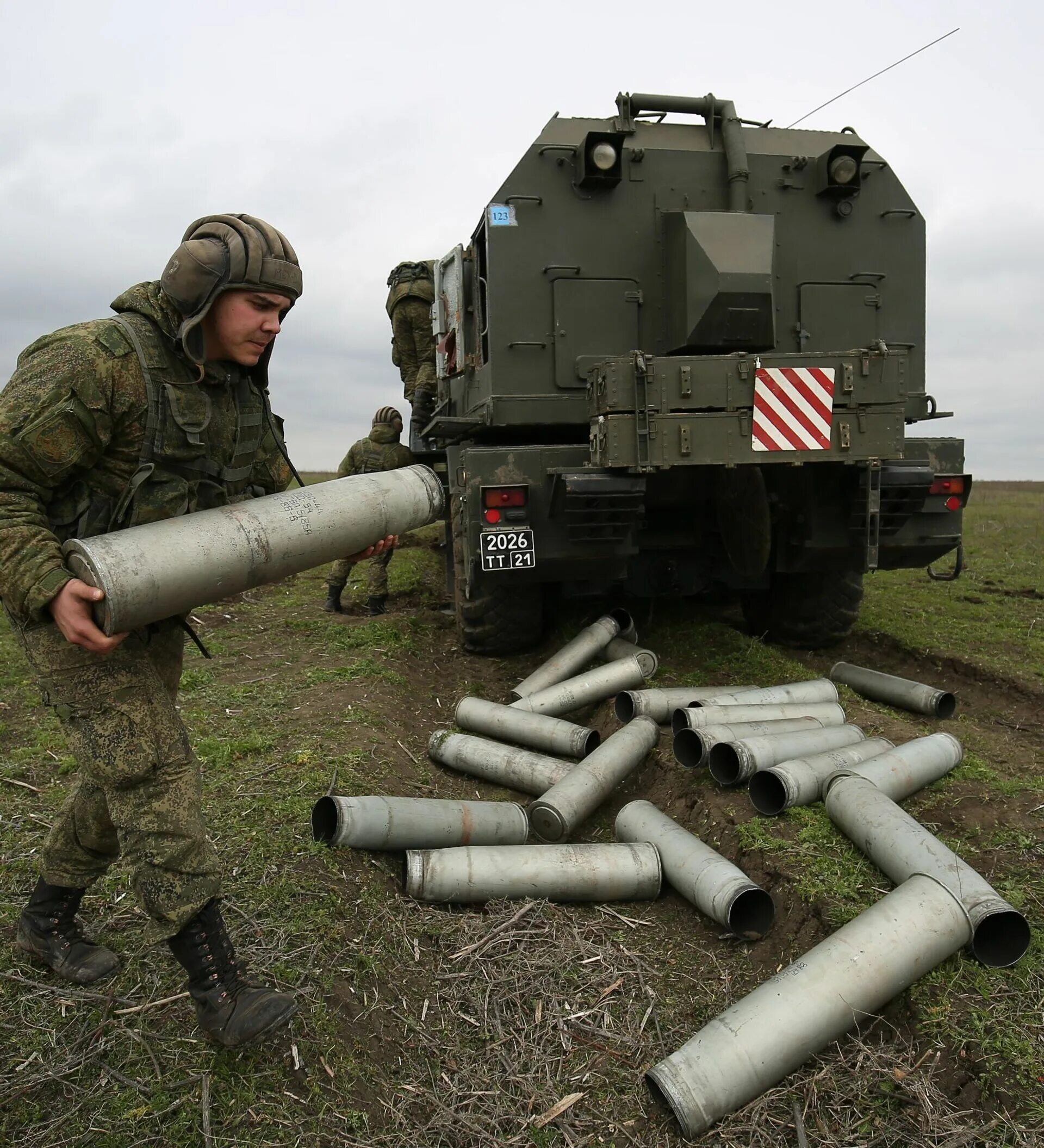 Берег выстрел. А-222 «берег» (артиллерийский 130-мм).. артиллерийский комплекс а-222 берег. комплекс а-222 «берег». береговой ракетный комплекс «а-222 берег»..