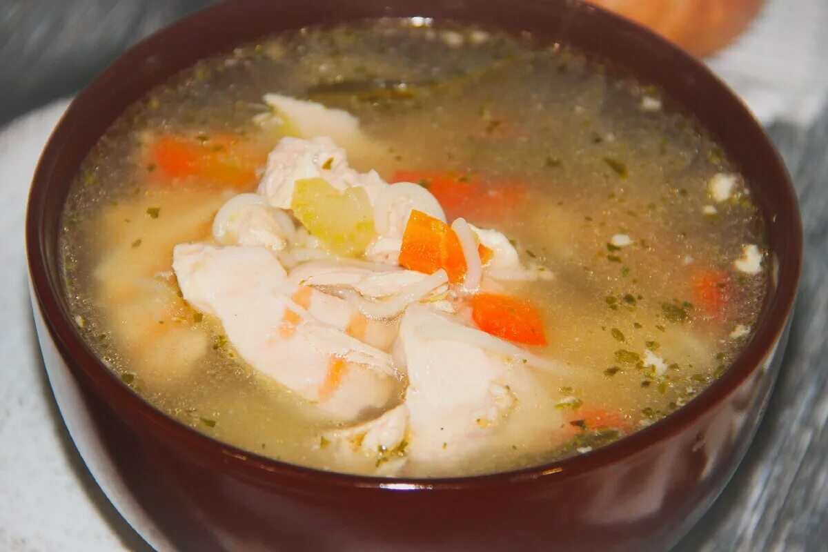 Рецепт горохового супа в казане. Шурпа в афганском казане. Суп по деревенски. Суп куриный деревенский. Суп в казане.