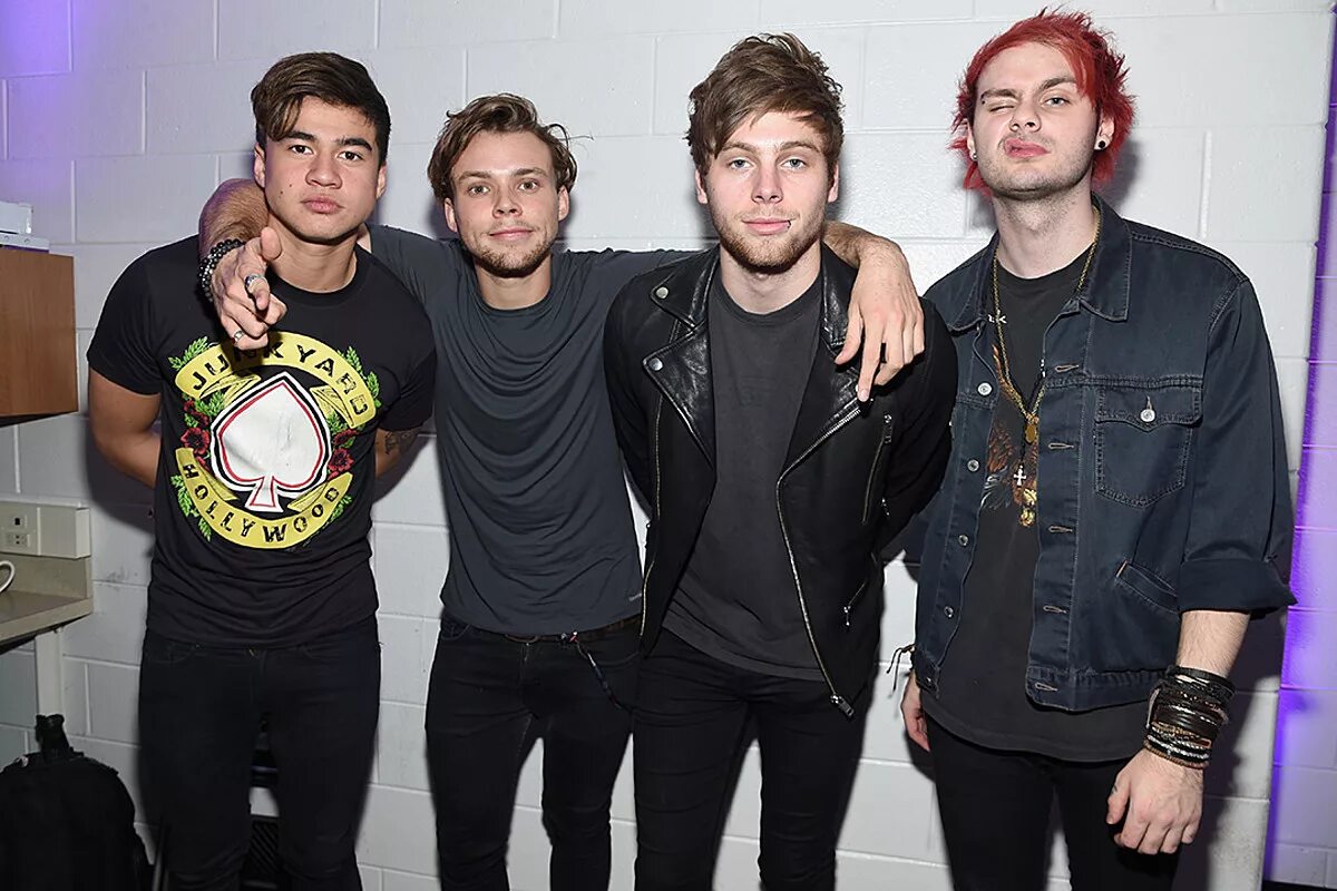 Песня seconds of summer. Группа 5 seconds of Summer. Группа 5 seconds of Summer 2020. 5sos 2021. 5sos 2014.