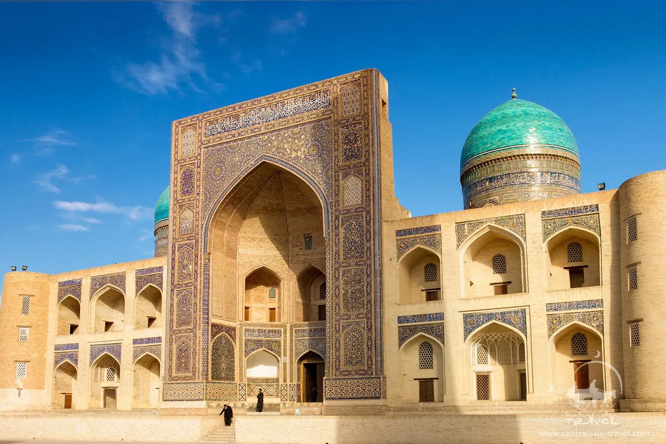Тур ташкент бухара самарканд. Bukhara tourist. Великий узбекистан. Мавзолей шахи зинда в самарканде верещагин. Джума мечеть хива.