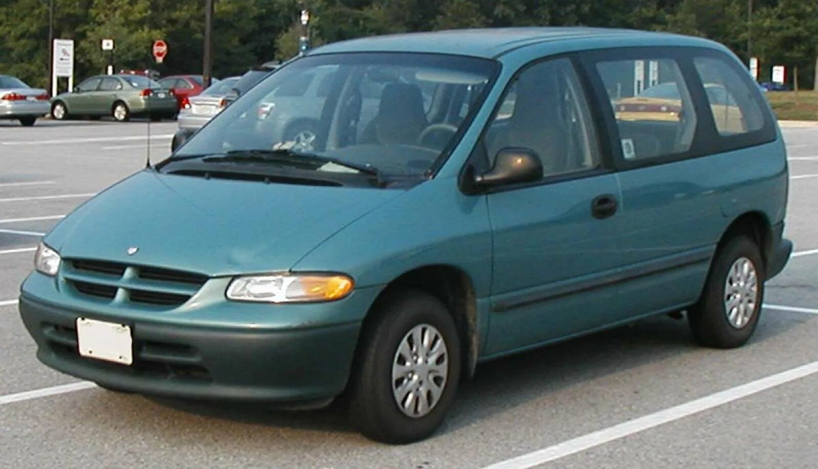 Крайслер вояджер караван. Додж Караван 3. Dodge Caravan 1996. Dodge Caravan 3.3. Dodge Caravan III 1995 – 2000.