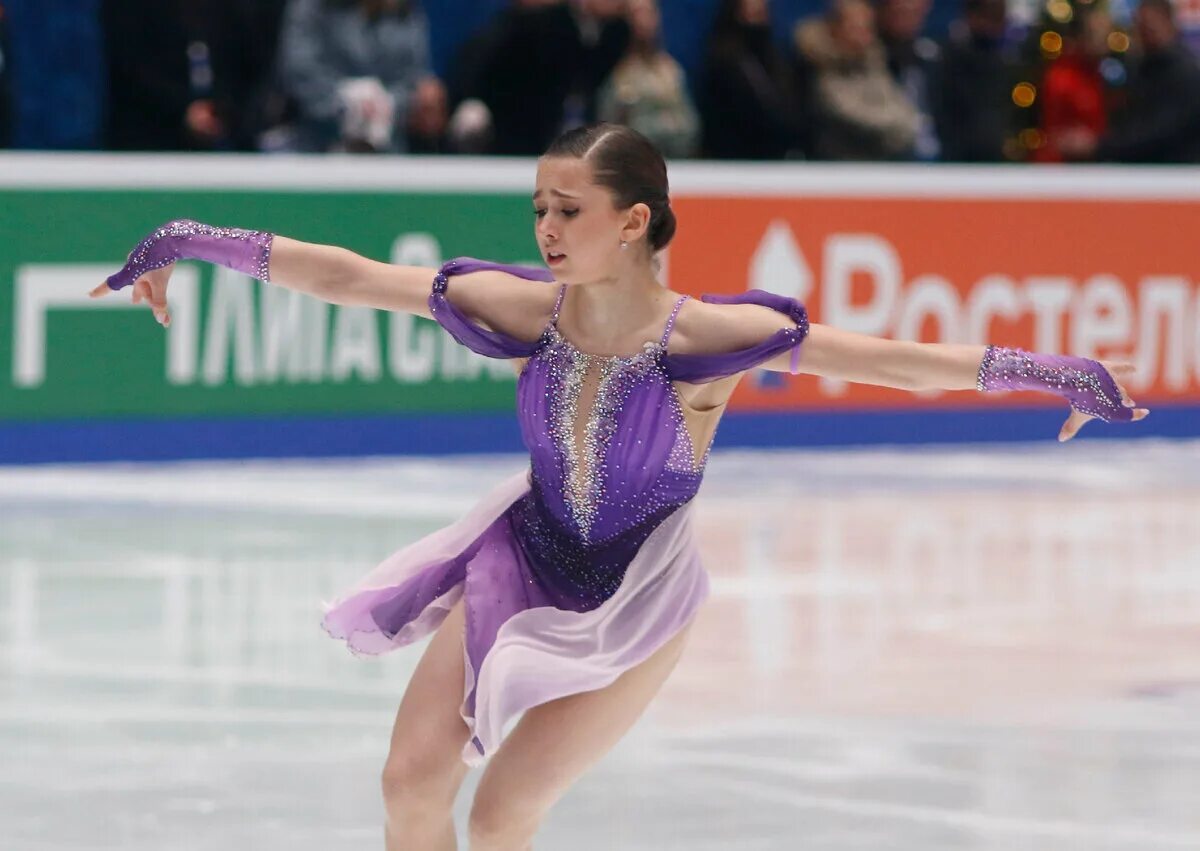 Камила Валиева Чемпионат России 2022. Камила Валиева фигуристка. Камила Валиева Чемпионат Европы 2022. Камила Валиева фигурное катание 2022.