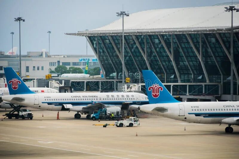 China southern офис в москве. China southern офис в москве. Аэропорт шанхай. China southern airlines. China southern офис в москве.
