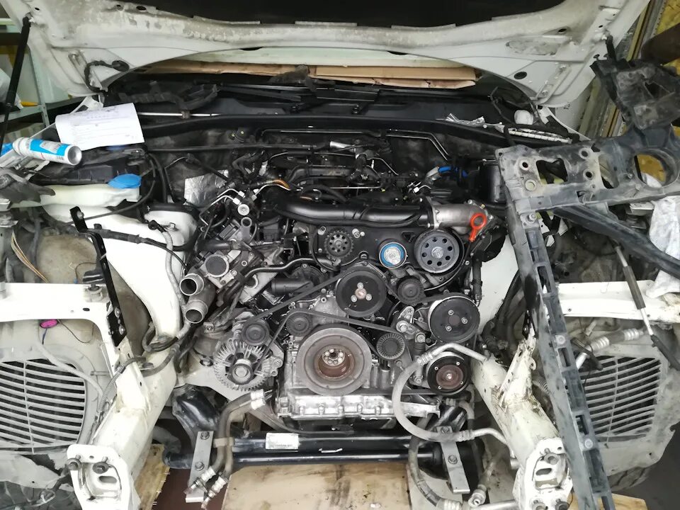 3.0 tdi bug. Ауди q7 3l дизель мотор. двигатель ауди q7 3.0 tdi. ауди q 5 подкопотка. q7 3.0 tdi подкапотка.