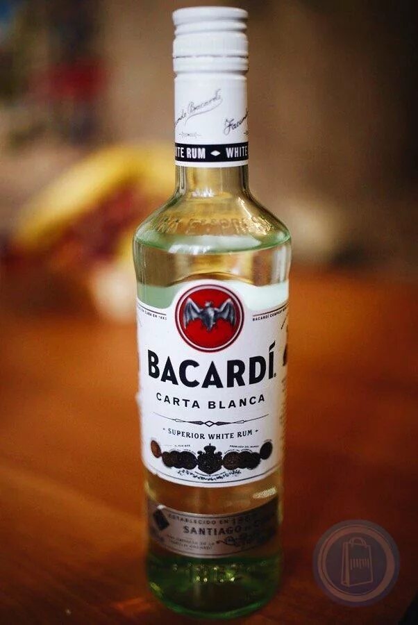 Бакарди 0.5. Белый Ром бакарди Супериор. Ром Bacardi белый 0.5 l. Ром бакарди белый 1 литр. Ром бакарди Бьянка.