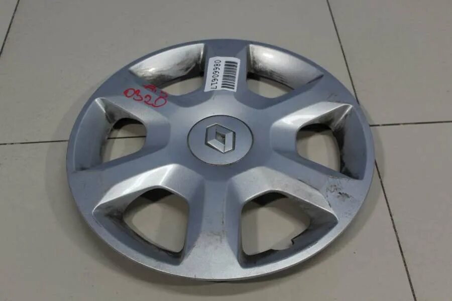 Колпаки на колеса r15 рено сандеро. Колпаки на рено сандеро степвей r15. Колпак оригинальный рено сандеро r15 артикул. Колпак р15 рено сандеро. Колпак колесный r16 reno sandero.