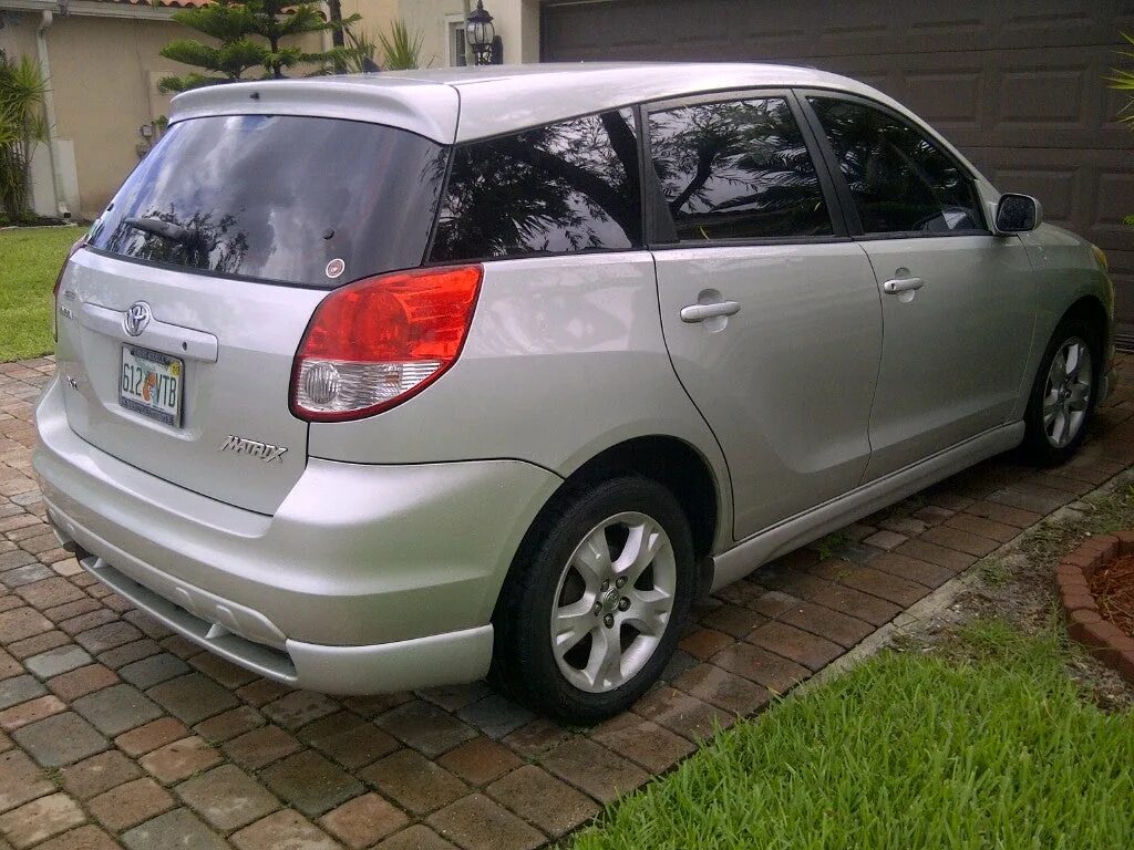 Toyota matrix 2004. Тойота матрикс 2004. Тойота матрикс 2004. Тойота матрикс 2004 года. Тойота матрикс 2004.