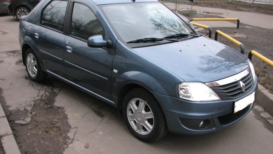 Рестайлинг рено логан 2012. Логан 2012. renault logan 2012. рено логан 2 2012. renault renault logan 2012.