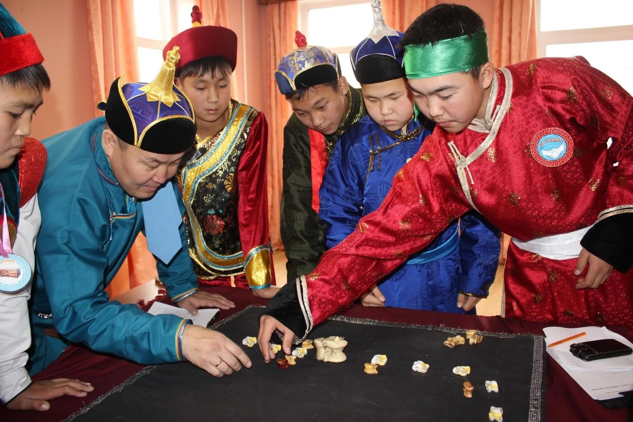 Конкурсы республики тыва. Тыва тес хем. Праздник наадым в туве. Эрзинский кожуун тувы. Тыва.