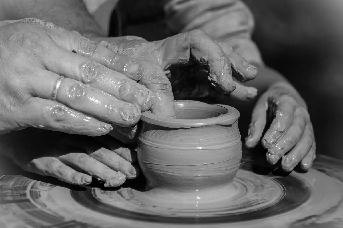 гончарная студия 1 москва. гончарная мастерская для детей. на миуссах гончарная мастерская. гончарные мастер классы. гончарная мастерская пайн ривер.