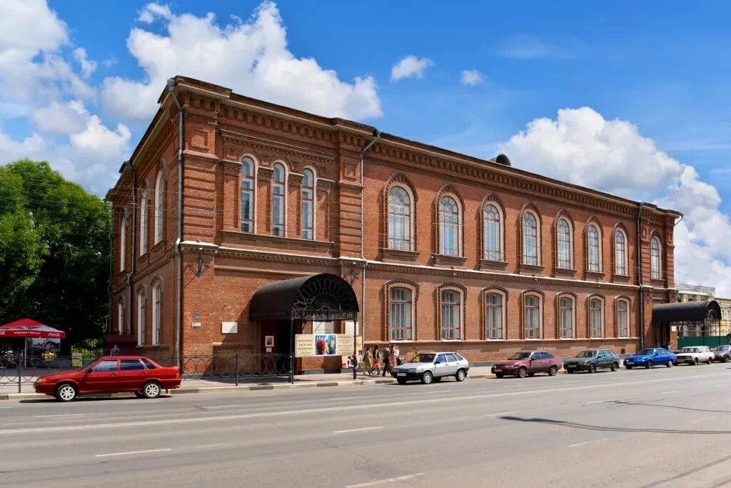 Тамбовская областная картинная галерея. Тамбовская картинная галерея тамбов. областная картинная галерея тамбов. картинная галерея галерея в тамбове. здание картинной галереи тамбов.