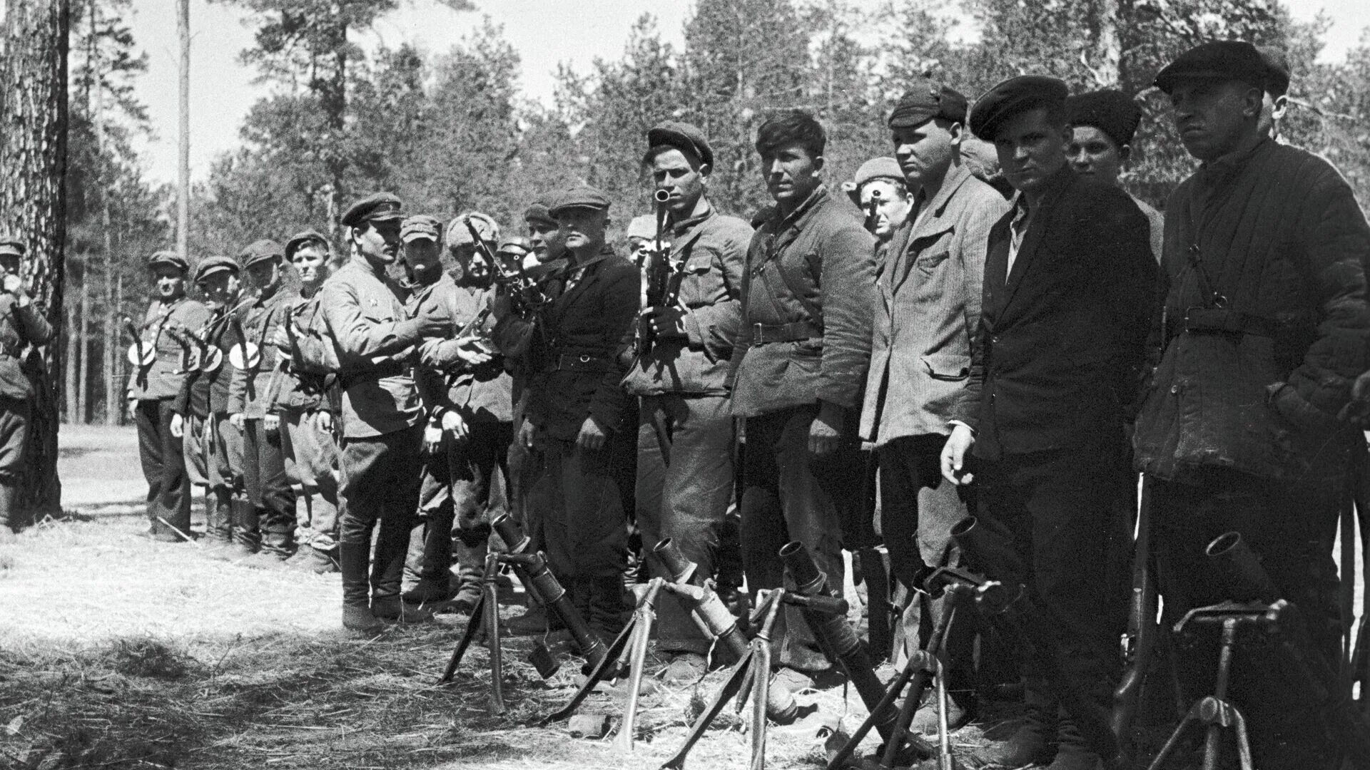 Партизанские операции в великой отечественной. Партизаны Белоруссии 1943 год. Партизанская операция концерт. Советские Партизаны в Великой Отечественной войне. Партизаны 1941.