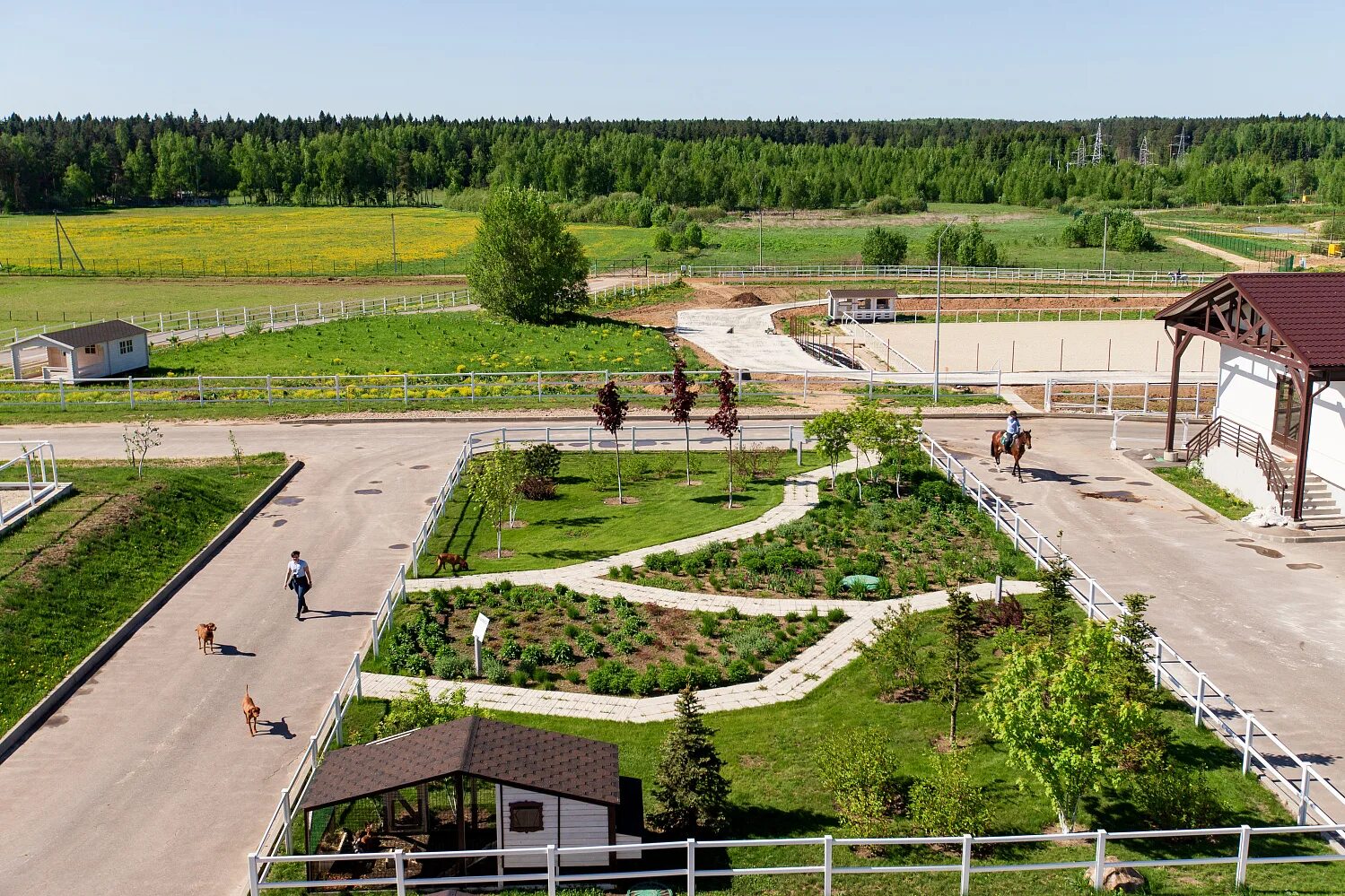 Максима парк москва. Максима парк Катуар. Maxima Park горки Сухаревские. Максима парк отель Катуар. Maxima Park Дмитровское шоссе.