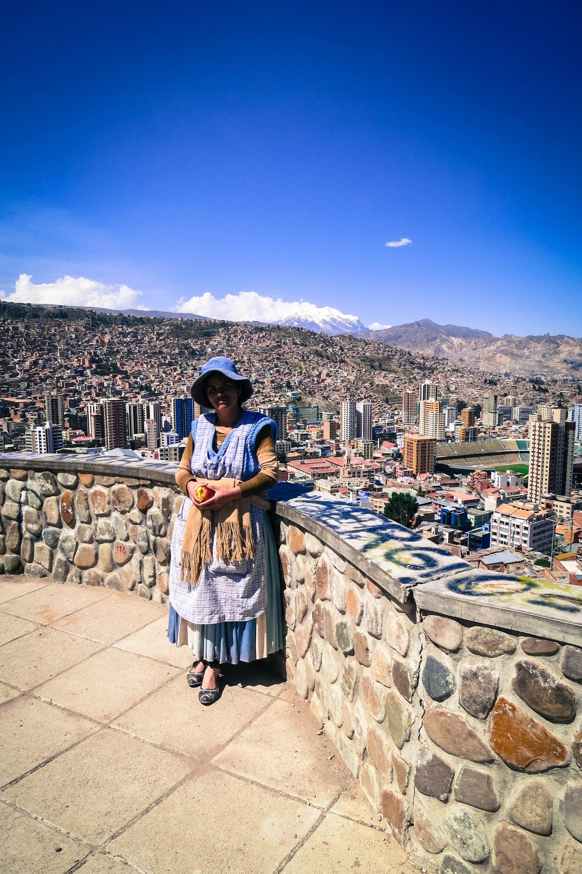 Пасет город. Ла-пас (Боливия). Ла пас город. Ла пас достопримечательности. Проспект Боливия в ла ПАСЕ.