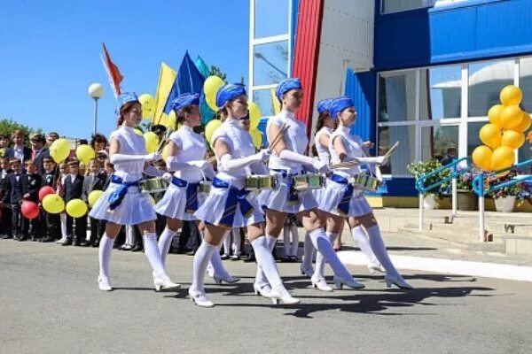 МОБУ лицей соль Илецк. МОБУ лицей соль-Илецкого городского округа. Последний звонок соль-Илецк. Сайт мобу лицей