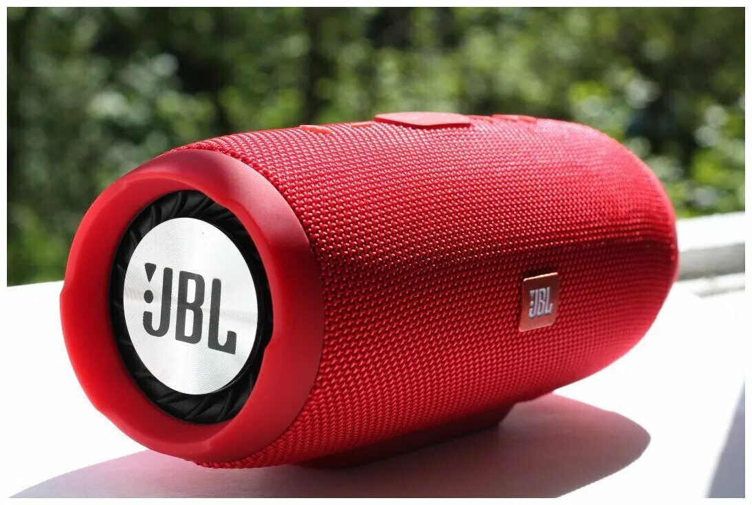 Покажи картинку колонка. Блютуз колонка JBL charge 3. Портативная колонка JBL charge. Блютуз колонка JBL маленькая. JBL 663.