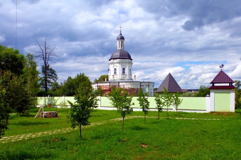 Село ельдигино пушкинский район московская область. Троицкий храм в ельдигино пушкинский район. Село ельдигино пушкинский. Село ельдигино пушкинский. Троицкий храм в ельдигино пушкинский район.