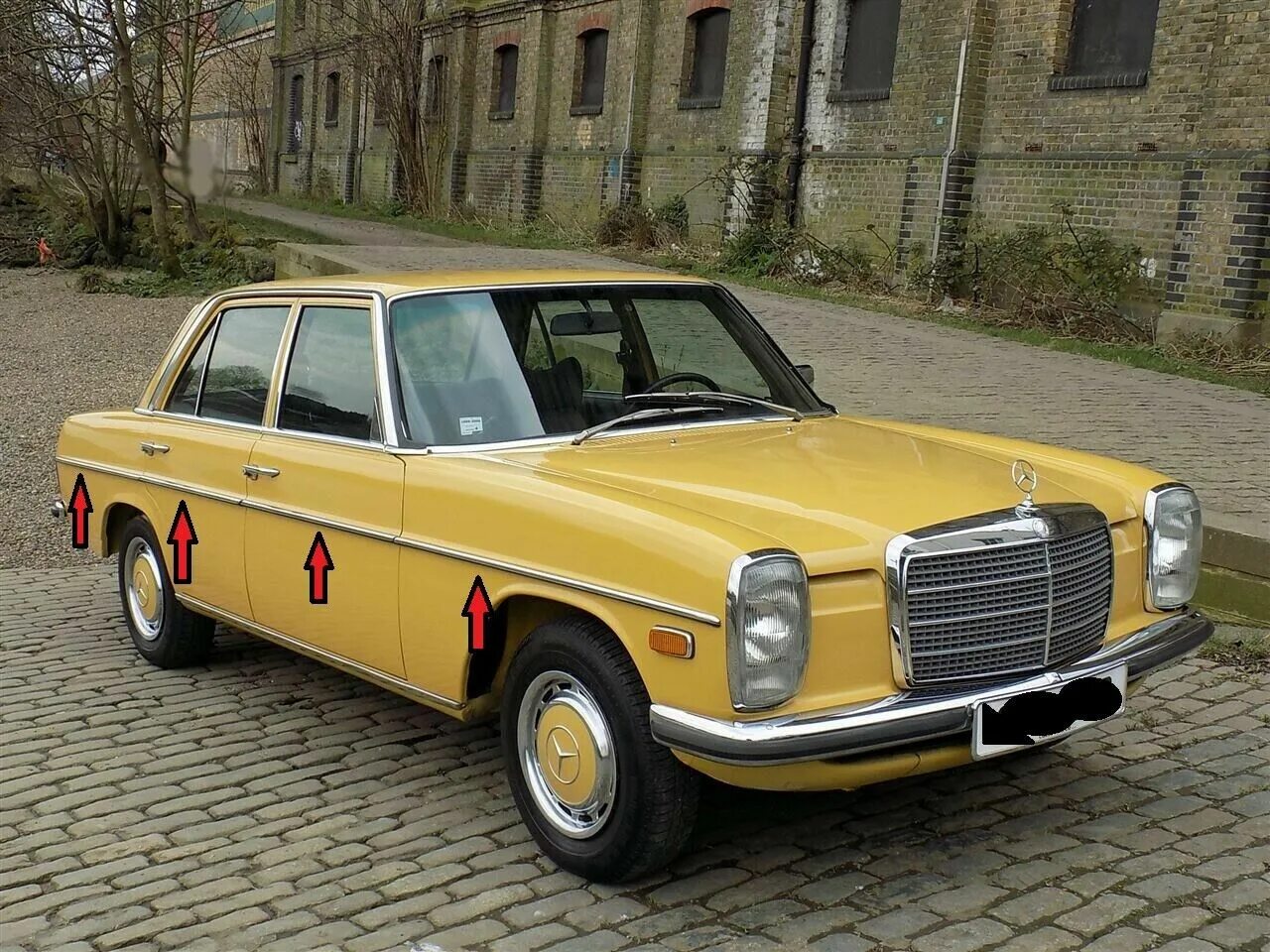 Купить старый мерседес. Mercedes Benz w114. Mercedes Benz w115. Mercedes-Benz w114/w115. Mercedes w114 Мерседес Бенц.