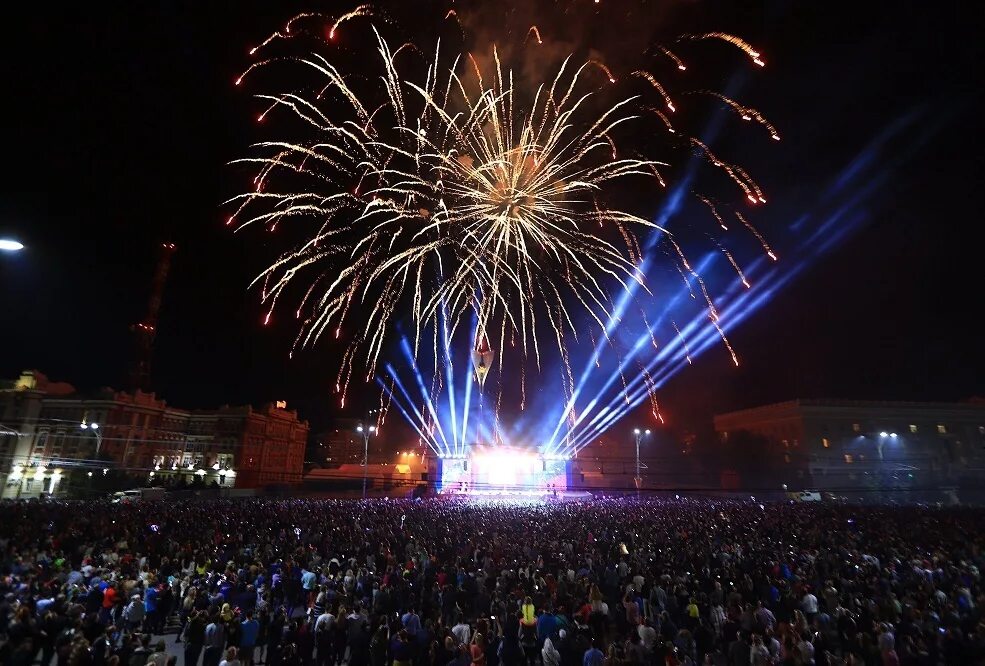 День города ростов на дону мероприятия. С днем города. Ростов на дону жители. День города ростов на дону фото. Салют победы ростов.