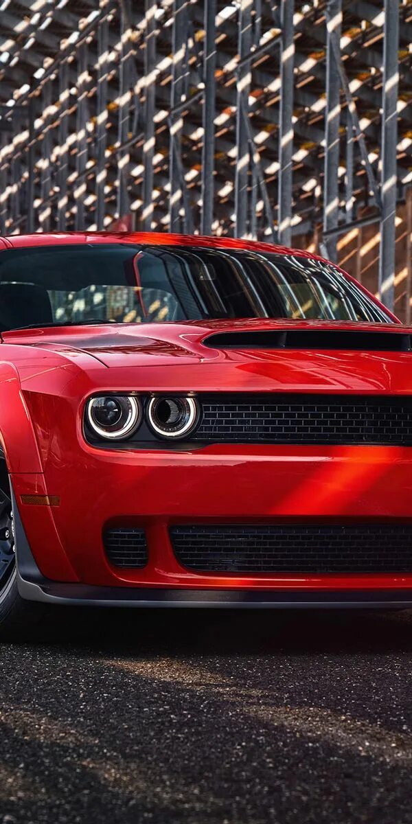 Машины на телефон вертикальные. Додж Челленджер демон 2021. Dodge Challenger srt Demon 2018. Додж Челленджер СРТ демон. Додж Челленджер СРТ демон 2021.